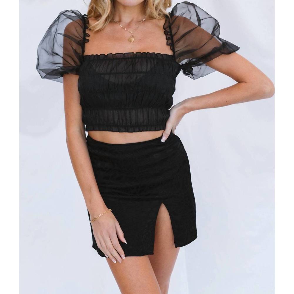 NEW O.VIANCA royals top in black